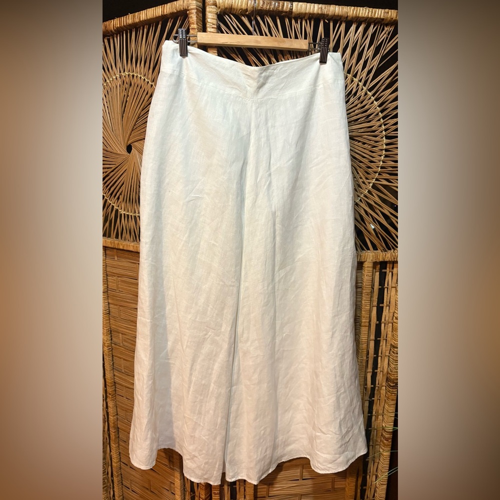 Elegant Ann Taylor White Linen Skirt